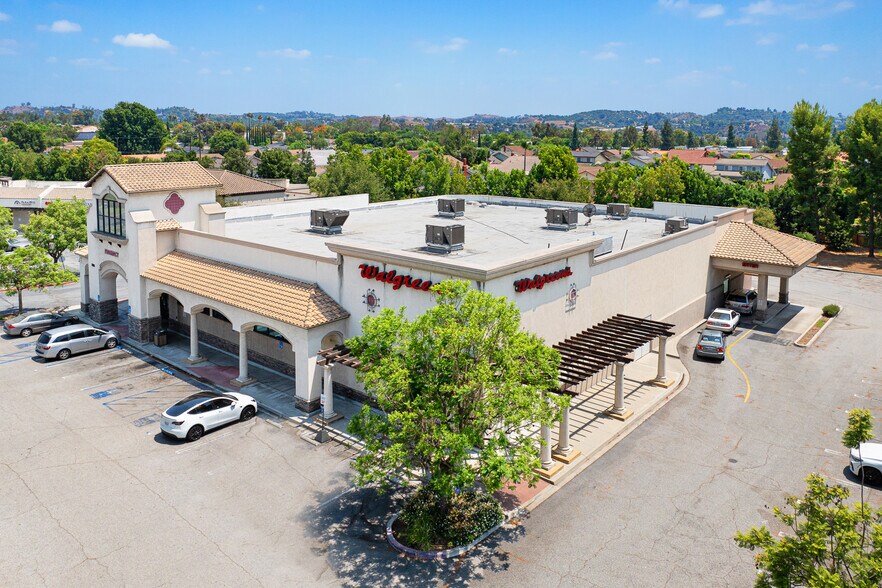1086 W Arrow Hwy, San Dimas, CA à vendre - Photo de l’immeuble – Image 3 sur 21