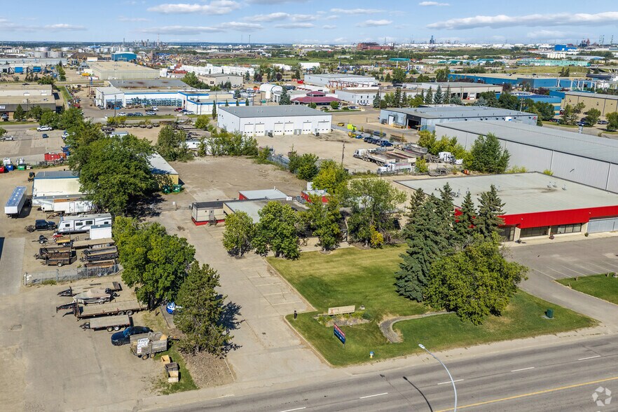 4010 76th Ave NW, Edmonton, AB à vendre - Aérien – Image 2 sur 3