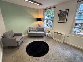 2 Catherine Pl, Londres à louer Photo de l’immeuble– Image 2 sur 14