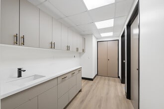 2221 Lincoln Blvd, Santa Monica, CA à louer Photo intérieure– Image 2 sur 11