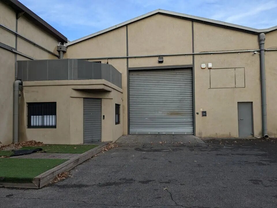 151 Avenue Des Aygalades, Marseille à vendre Photo de l’immeuble– Image 1 sur 1