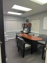 12620 World Plaza Ln, Fort Myers, FL à louer Photo intérieure– Image 2 sur 4