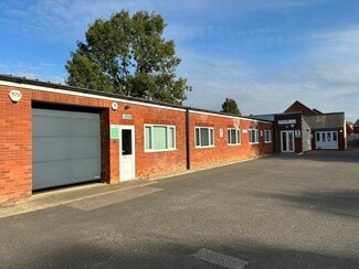 Plus de détails pour Towcester Rd, Milton Keynes - Local d'activités à louer