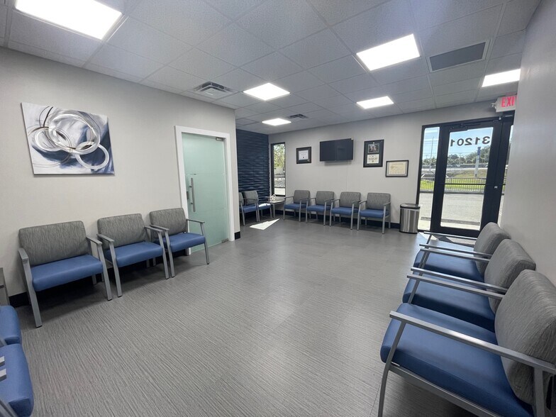 31201 US Highway 19 N, Palm Harbor, FL à louer - Photo de l’immeuble – Image 3 sur 13
