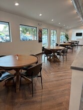 1414 S Miller St, Santa Maria, CA à louer Photo intérieure– Image 2 sur 11