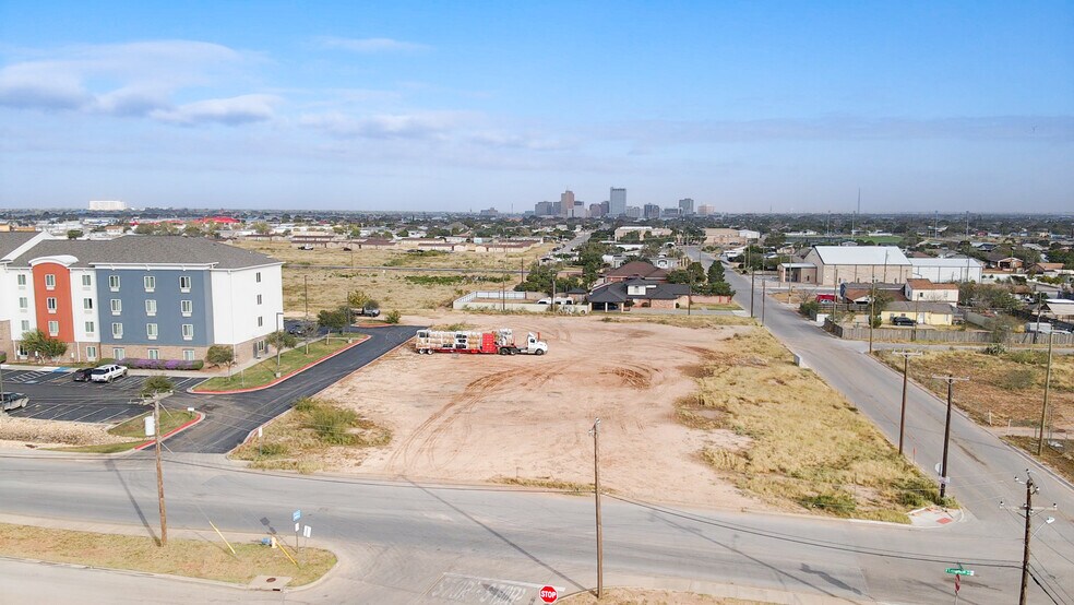 2210 S Baird St, Midland, TX à vendre - Photo de l’immeuble – Image 2 sur 9