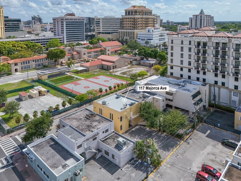 117 Majorca Ave, Coral Gables, FL à vendre - Aérien – Image 3 sur 33