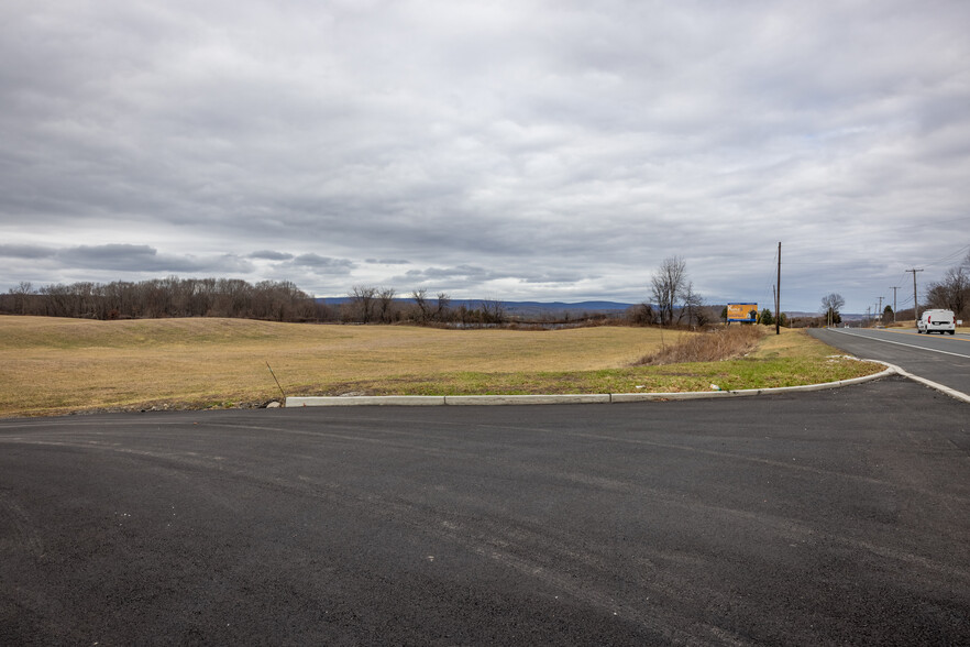 95 Route 206, Newton, NJ à louer - Photo de la construction – Image 2 sur 2