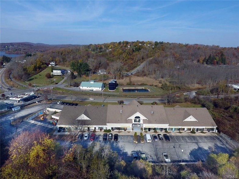 2505 Carmel Ave, Brewster Village, NY à louer - Aérien – Image 2 sur 3