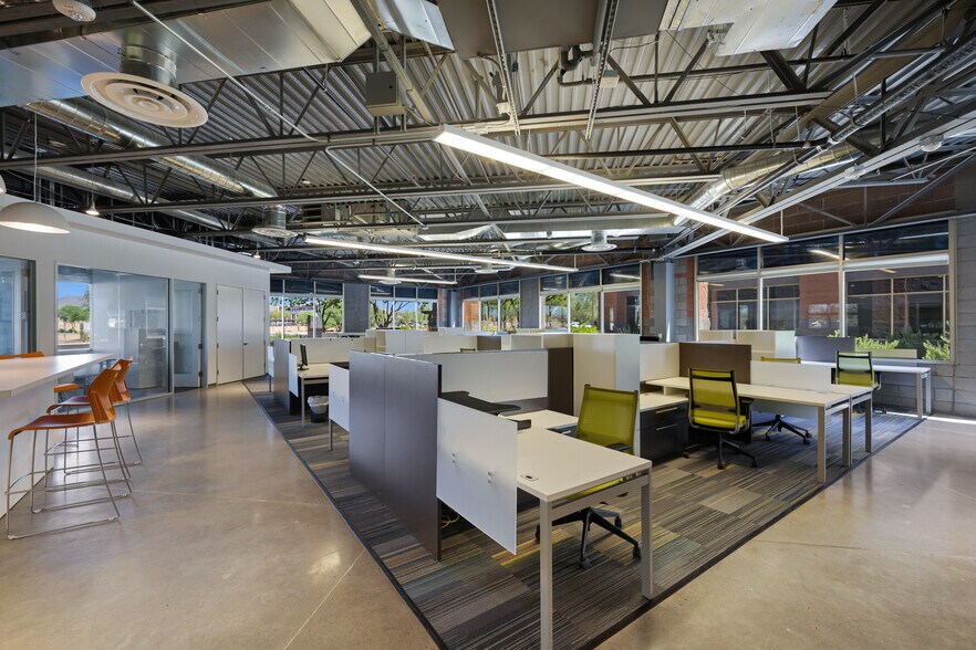 8901 E Pima Center Pky, Scottsdale, AZ à louer - Photo de l’immeuble – Image 3 sur 16