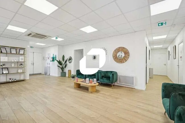 Plus de détails pour 7-9 Avenue Aristide Briand, Cachan - Bureau à louer