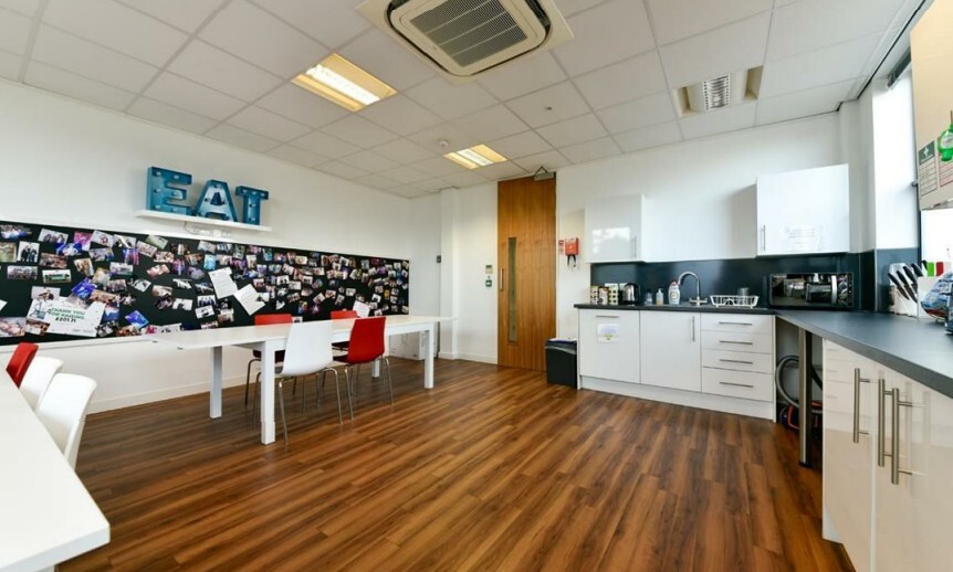 1E Empingham House, Uppingham Gate, Oakham à louer - Photo intérieure – Image 2 sur 3