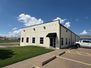 5117 NW 3rd St, Oklahoma City, OK à louer Photo intérieure– Image 1 sur 7