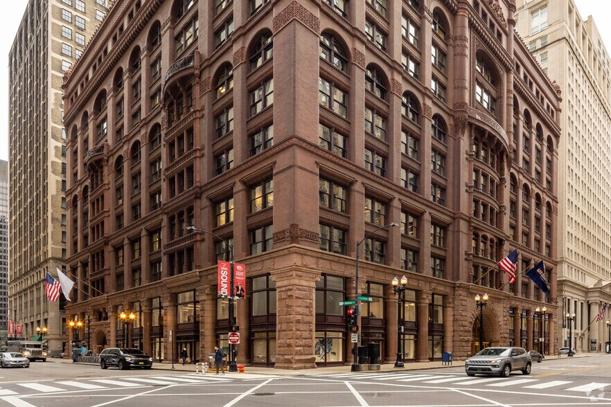 209 S LaSalle St, Chicago, IL à louer - Photo de l’immeuble – Image 1 sur 10