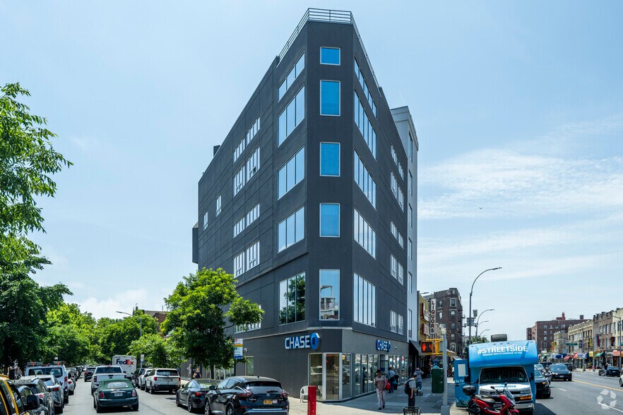 6701 Bay Pky, Brooklyn, NY à louer - Photo principale – Image 1 sur 13