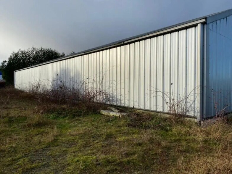 Local d'activités dans Bruay-la-Buissière à vendre - Photo de l’immeuble – Image 2 sur 5