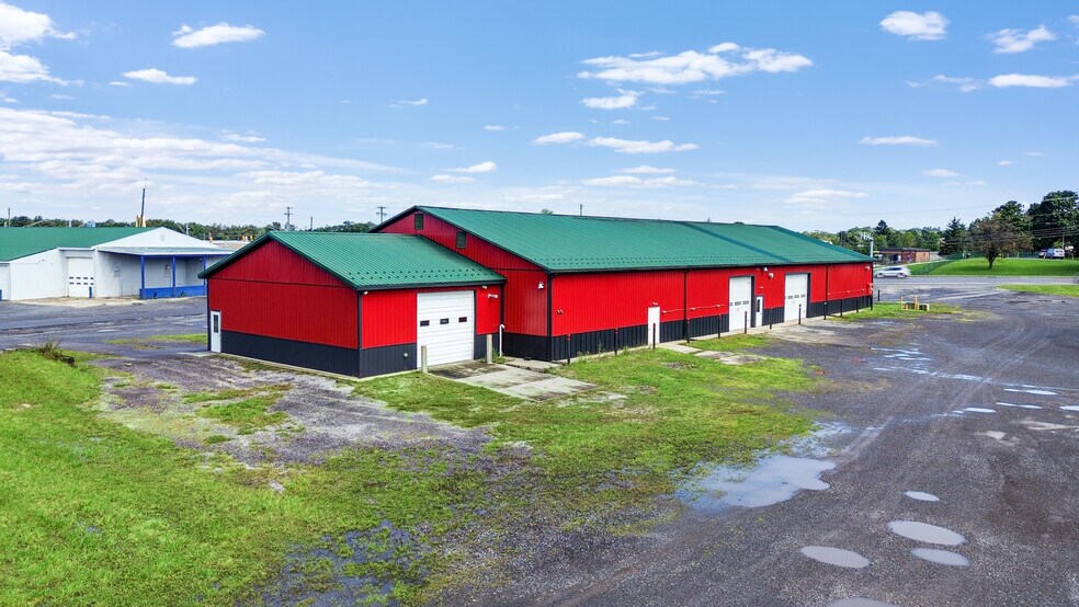131 Mini Mall Rd, Ebensburg, PA à louer - Photo de l’immeuble – Image 3 sur 36