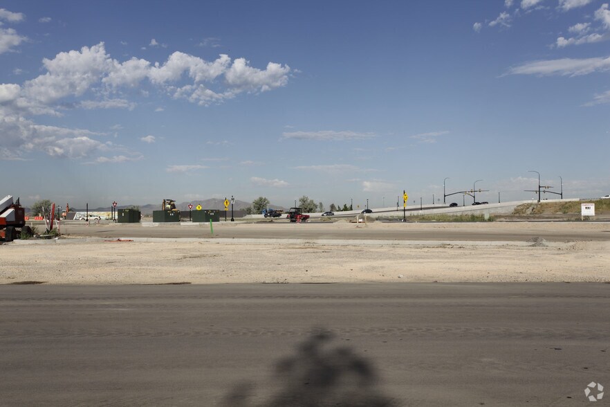 172 N East Promontory, Farmington, UT à louer - Photo de l’immeuble – Image 3 sur 15