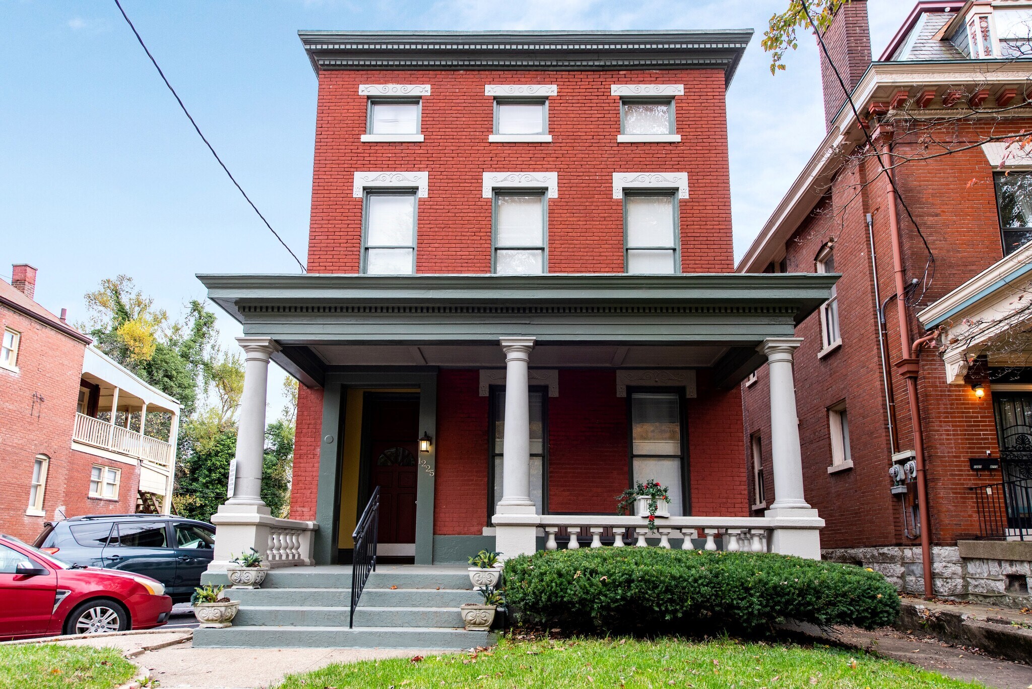 1225 S 6th St, Louisville, KY à vendre Photo de l’immeuble– Image 1 sur 23
