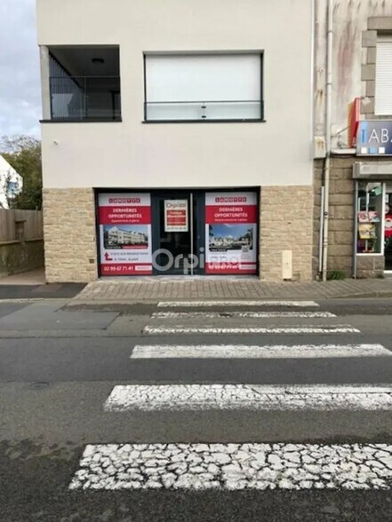 Local commercial dans Erdeven à louer - Photo de l’immeuble – Image 1 sur 2