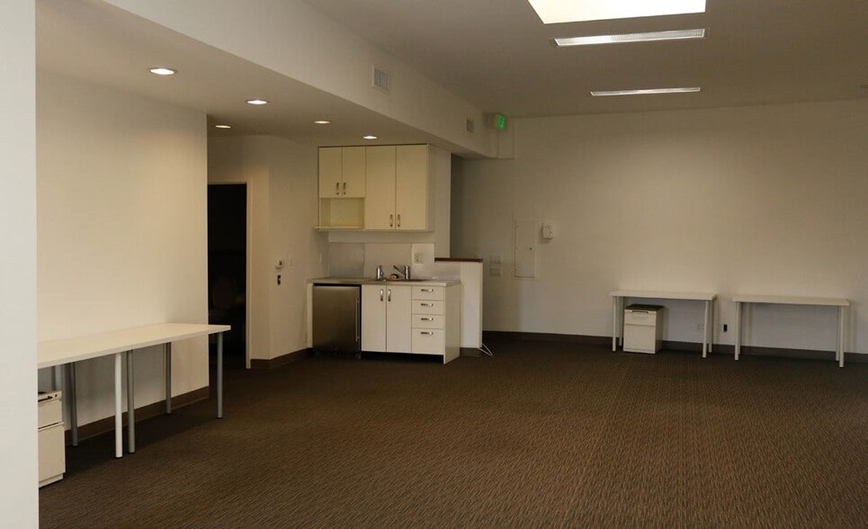 13441 Beach Ave, Marina Del Rey, CA à louer - Photo de l’immeuble – Image 1 sur 6