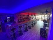 Interior local
