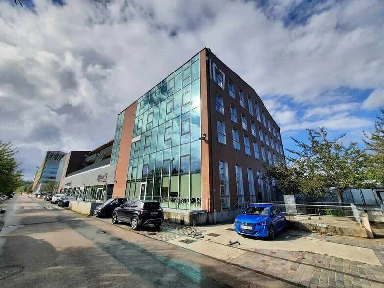 Bureau dans Rouen à louer - Photo de l’immeuble – Image 1 sur 12