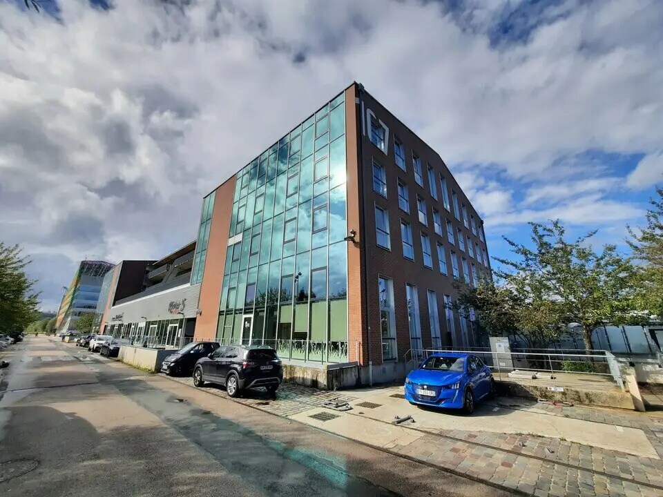 Bureau dans Rouen à louer Photo de l’immeuble– Image 1 sur 13