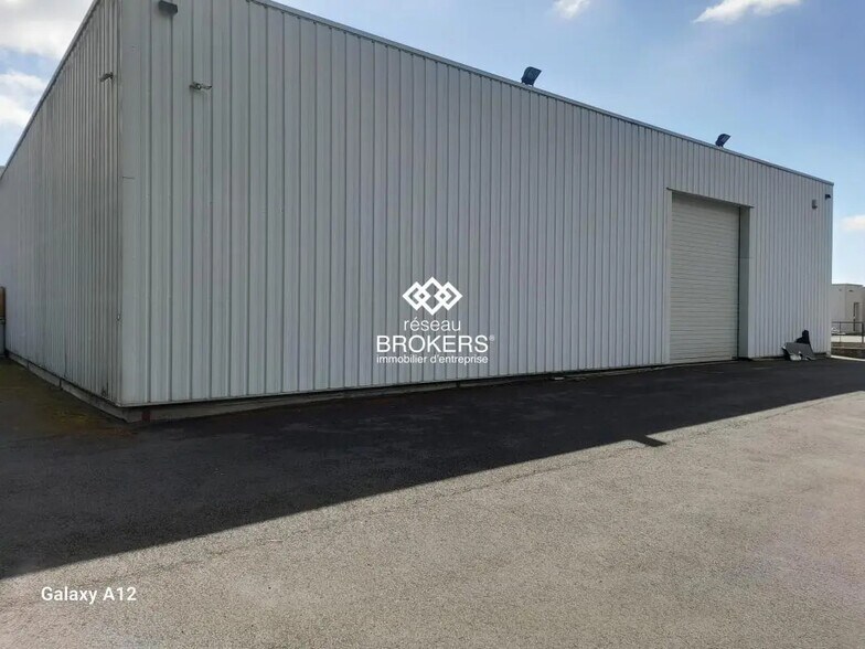Local d’activités dans Orléans à louer - Photo de l’immeuble – Image 1 sur 6