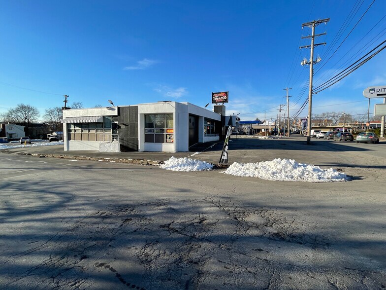 2301 Sheffield Rd, Aliquippa, PA à vendre - Photo principale – Image 1 sur 10