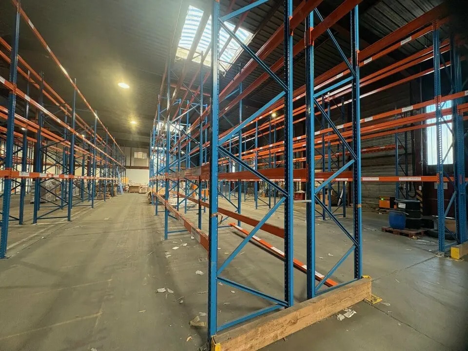 Local d’activités dans Émerainville à louer Photo intérieure– Image 1 sur 6