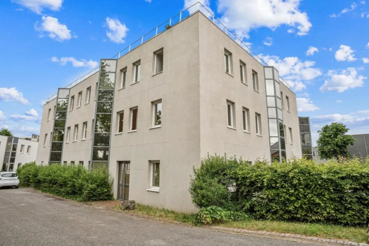 213 Rue De Gerland, Lyon à louer Photo de l’immeuble– Image 1 sur 7