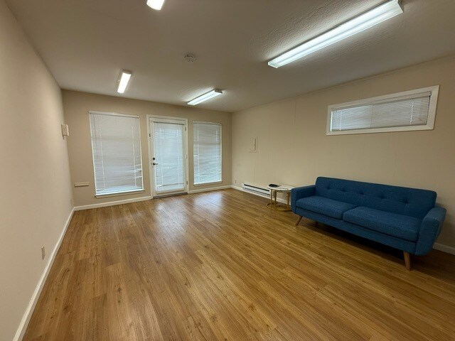119 Park Blvd, Millbrae, CA à louer - Photo de l’immeuble – Image 2 sur 6