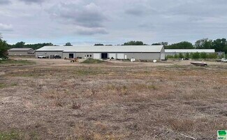 Plus de détails pour 601 E 10th St, Alton, IA - Industriel/Logistique à vendre