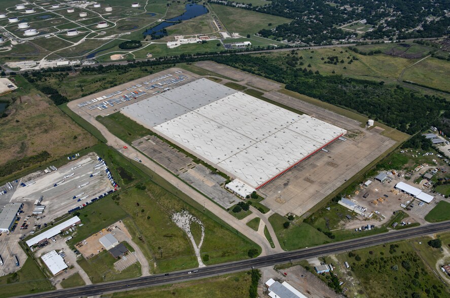 2200 S Business 45, Corsicana, TX à louer - Photo de l’immeuble – Image 2 sur 10