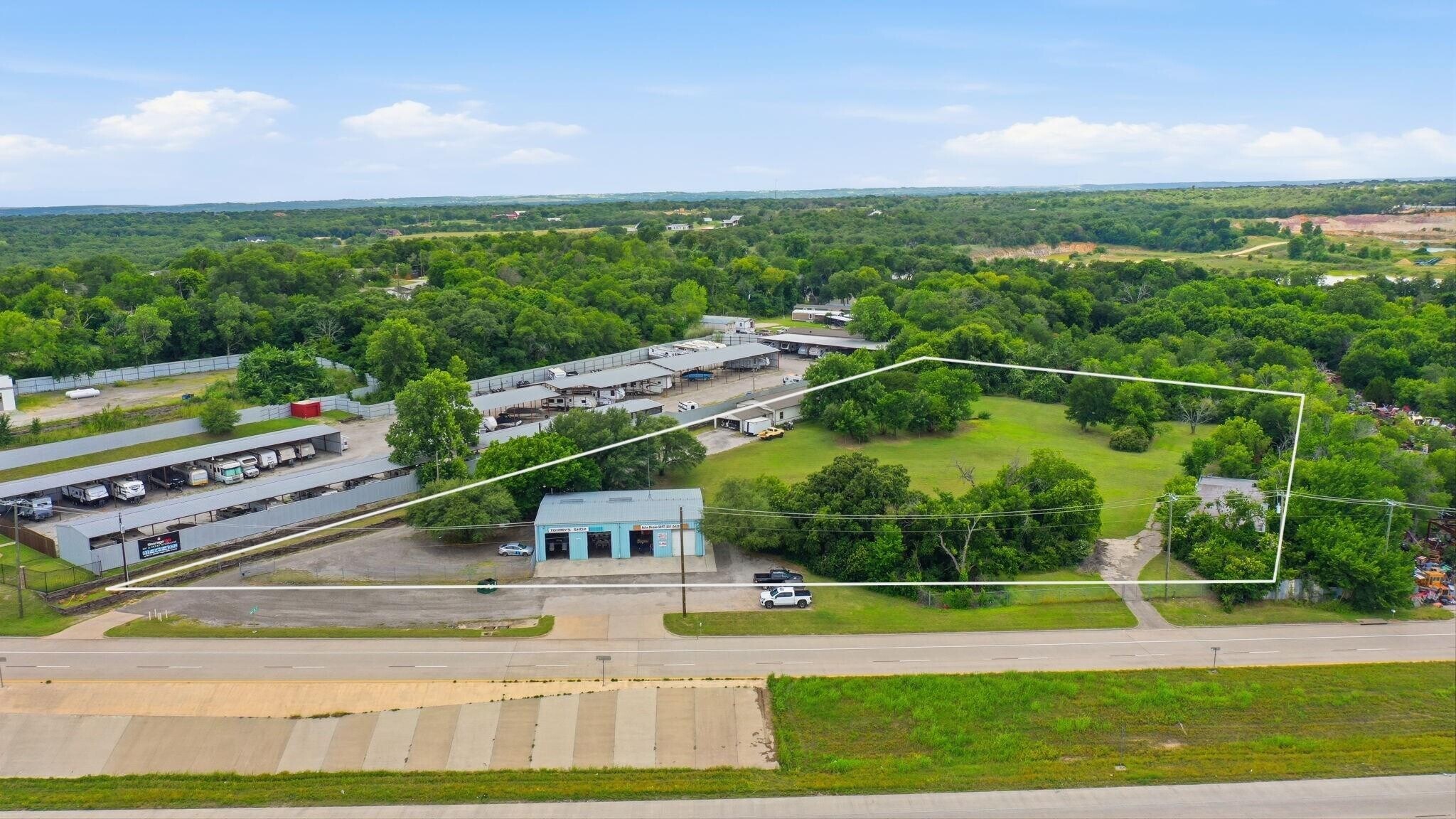 10901 Jacksboro Hwy, Fort Worth, TX à vendre Photo de l’immeuble– Image 1 sur 32
