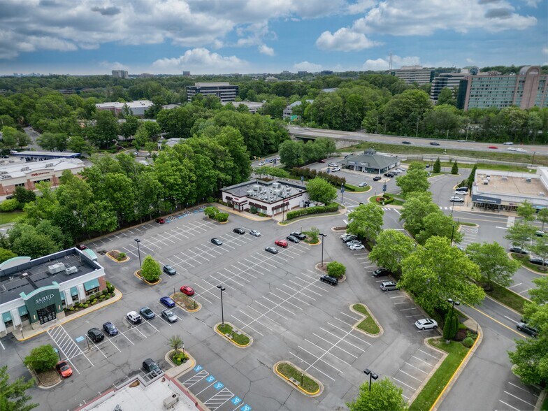 12950 Fair Lakes Shopping Ctr, Fairfax, VA à vendre - Photo de l’immeuble – Image 3 sur 12