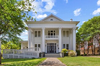 Plus de détails pour 901 N State St, Jackson, MS - Bureau à vendre