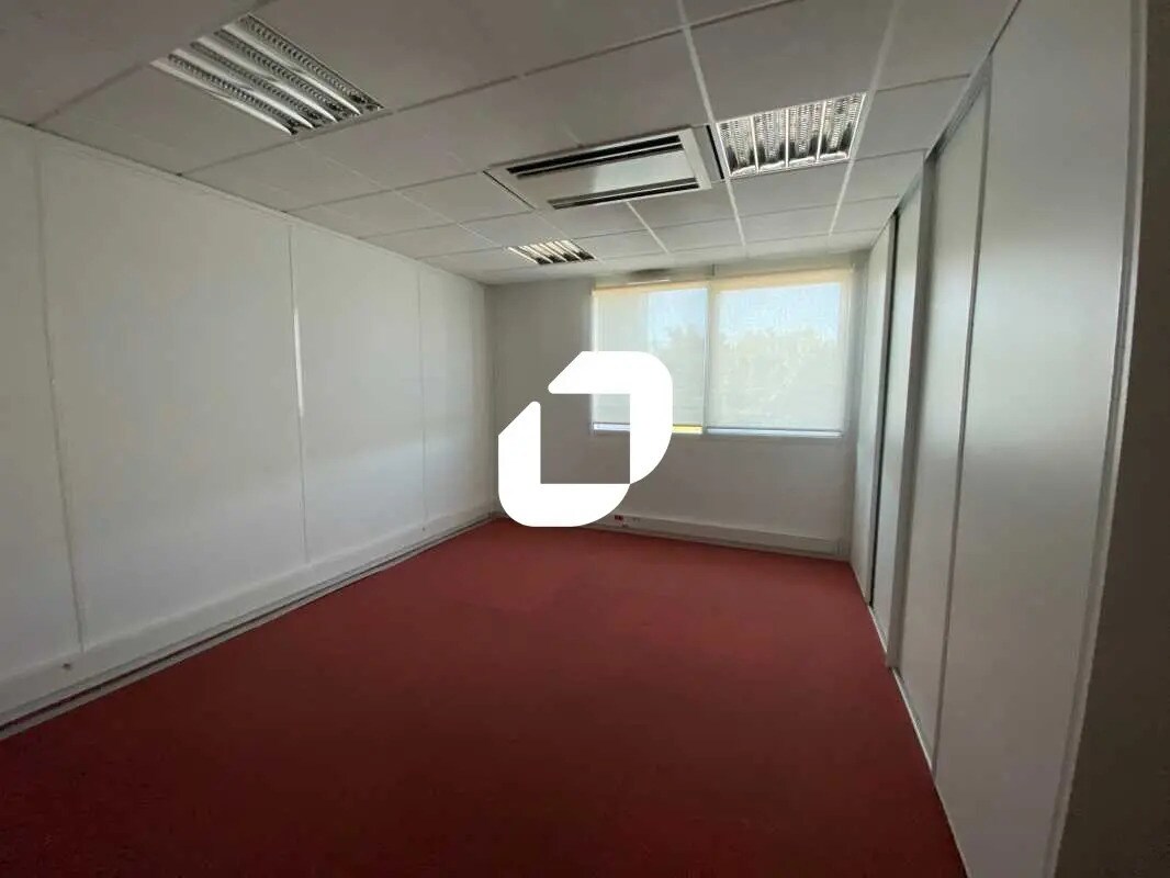 301 Rue Denis Papin, Villefontaine à vendre Photo intérieure– Image 1 sur 2