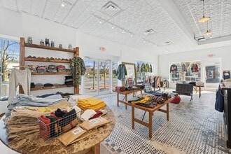 1 Windmill Ln, Southampton, NY à louer Photo intérieure– Image 2 sur 5