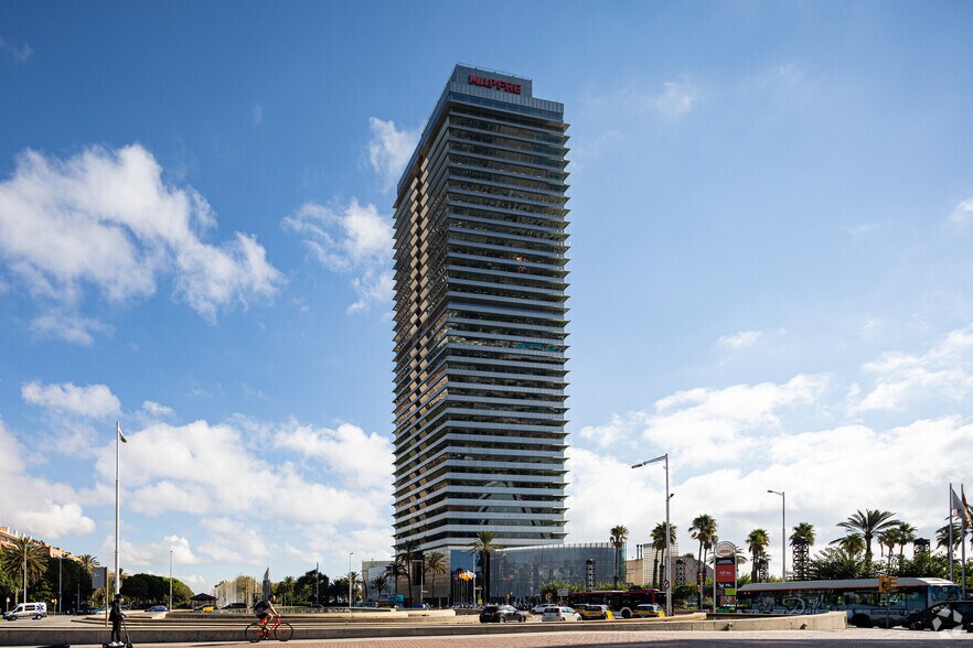 Carrer de la Marina, 16-18, Barcelone, Barcelona à louer - Photo de l’immeuble – Image 2 sur 5
