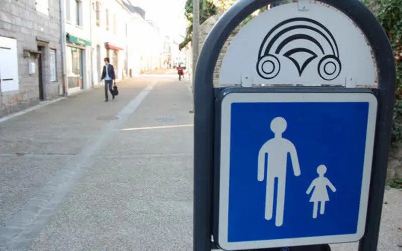 Local commercial dans PONT-L'ABBE à louer - Photo de l’immeuble – Image 2 sur 4