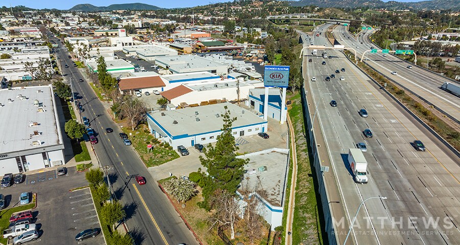 1120 Simpson Way, Escondido, CA à louer - Aérien – Image 2 sur 4