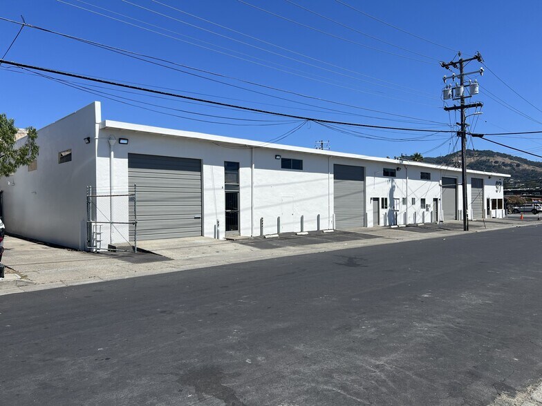 97 Louise St, San Rafael, CA à vendre - Photo de l’immeuble – Image 3 sur 5