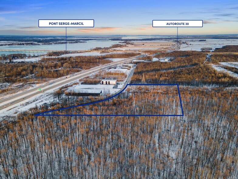 Av Pierre-Dansereau, Salaberry-de-valleyfield, QC à vendre - Aérien – Image 2 sur 16