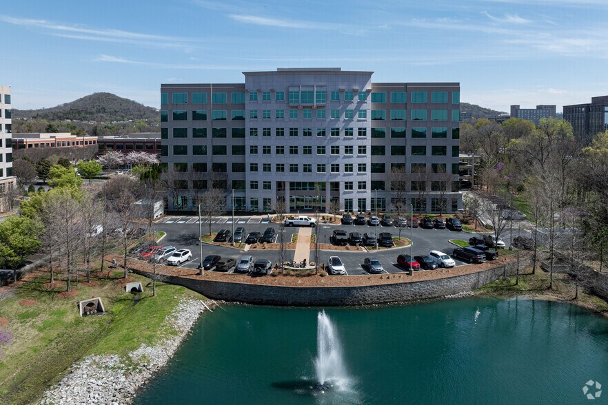 2550 Meridian Blvd, Franklin, TN à louer - Photo de l’immeuble – Image 3 sur 14