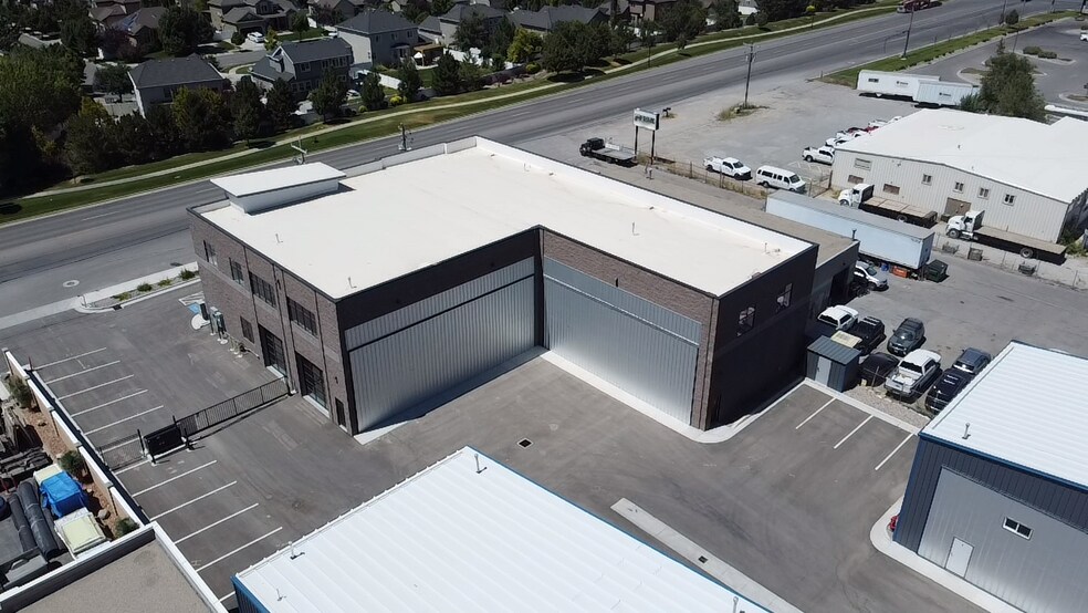 1667 S 1800 W, Woods Cross, UT à louer - Photo de l’immeuble – Image 3 sur 13