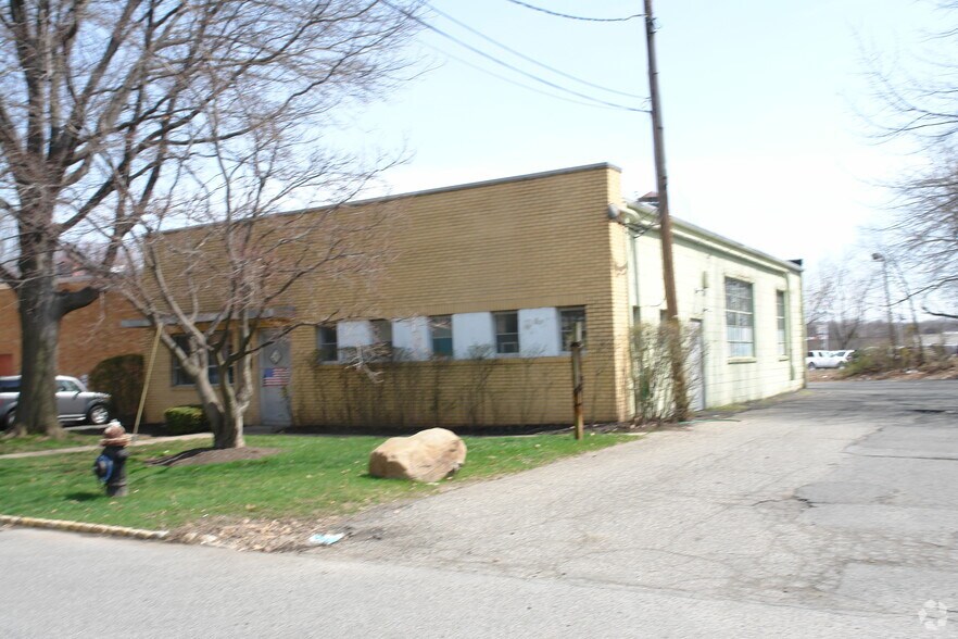 39 Commerce St, Springfield, NJ à vendre - Photo de l’immeuble – Image 2 sur 3