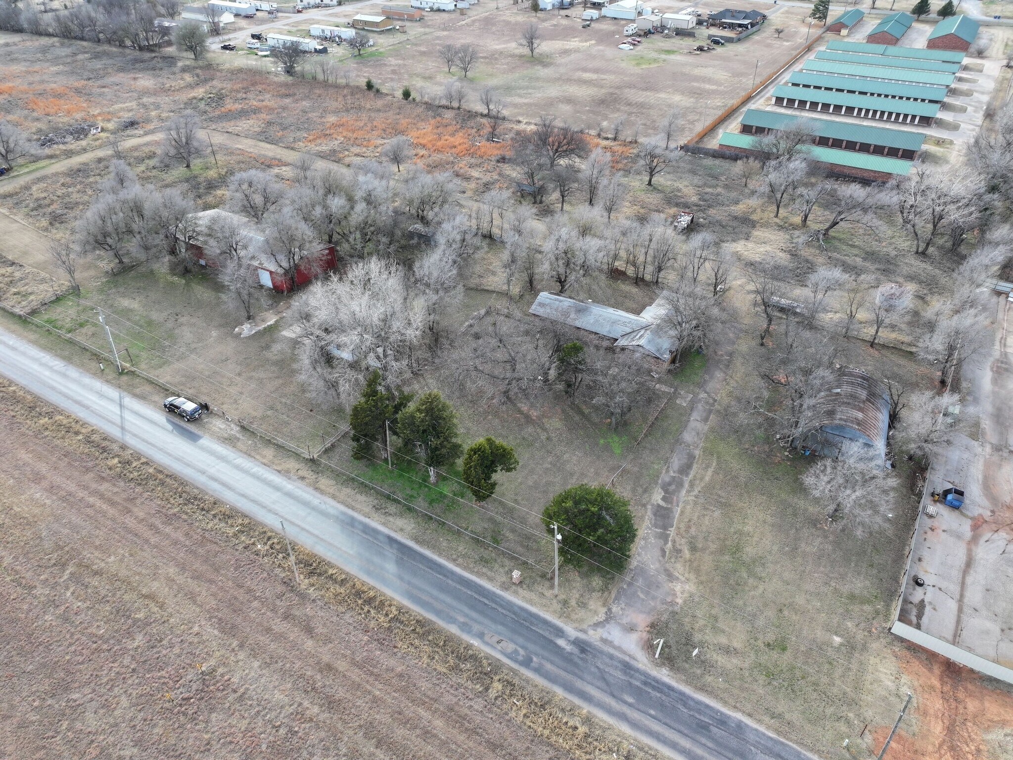 17 S Cemetery Rd, Tuttle, OK à vendre Photo de l’immeuble– Image 1 sur 40