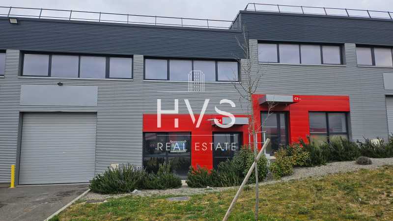 Local d’activités dans Gignac-la-Nerthe à louer - Photo de l’immeuble – Image 2 sur 6
